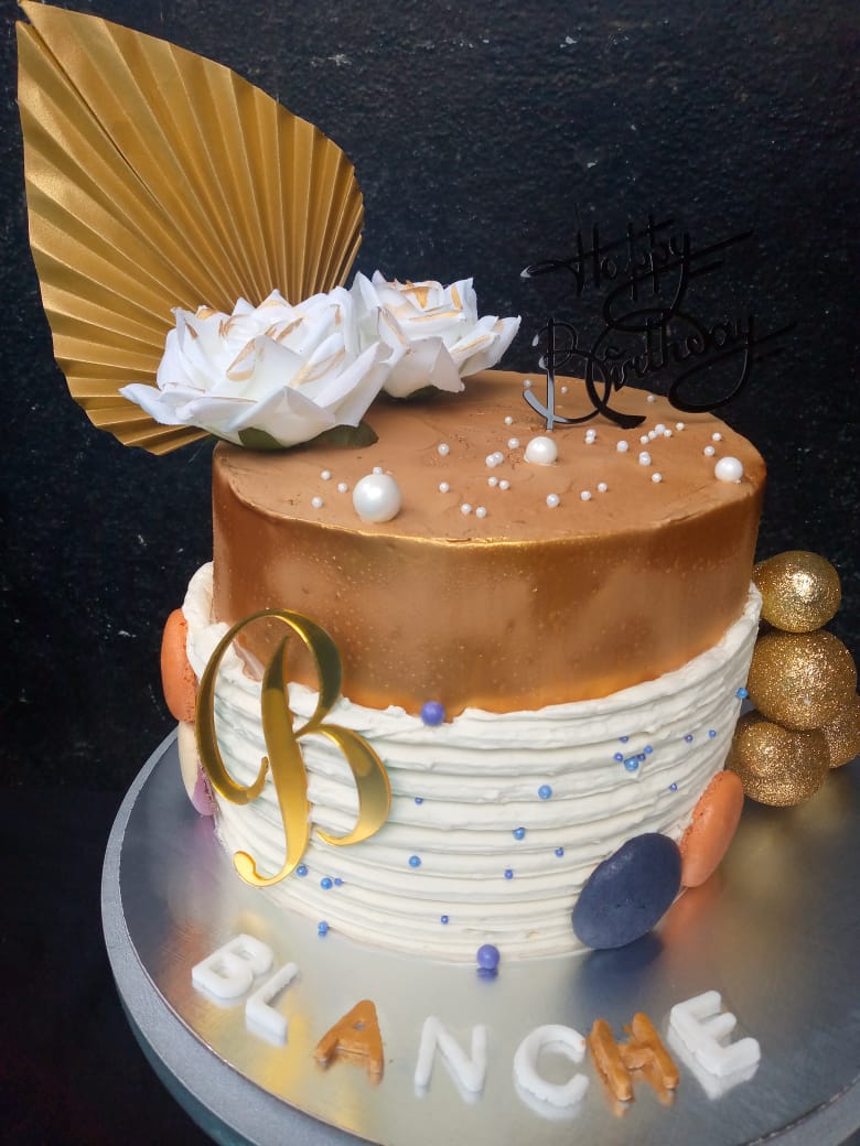 Fault line cake à la crème naturelle